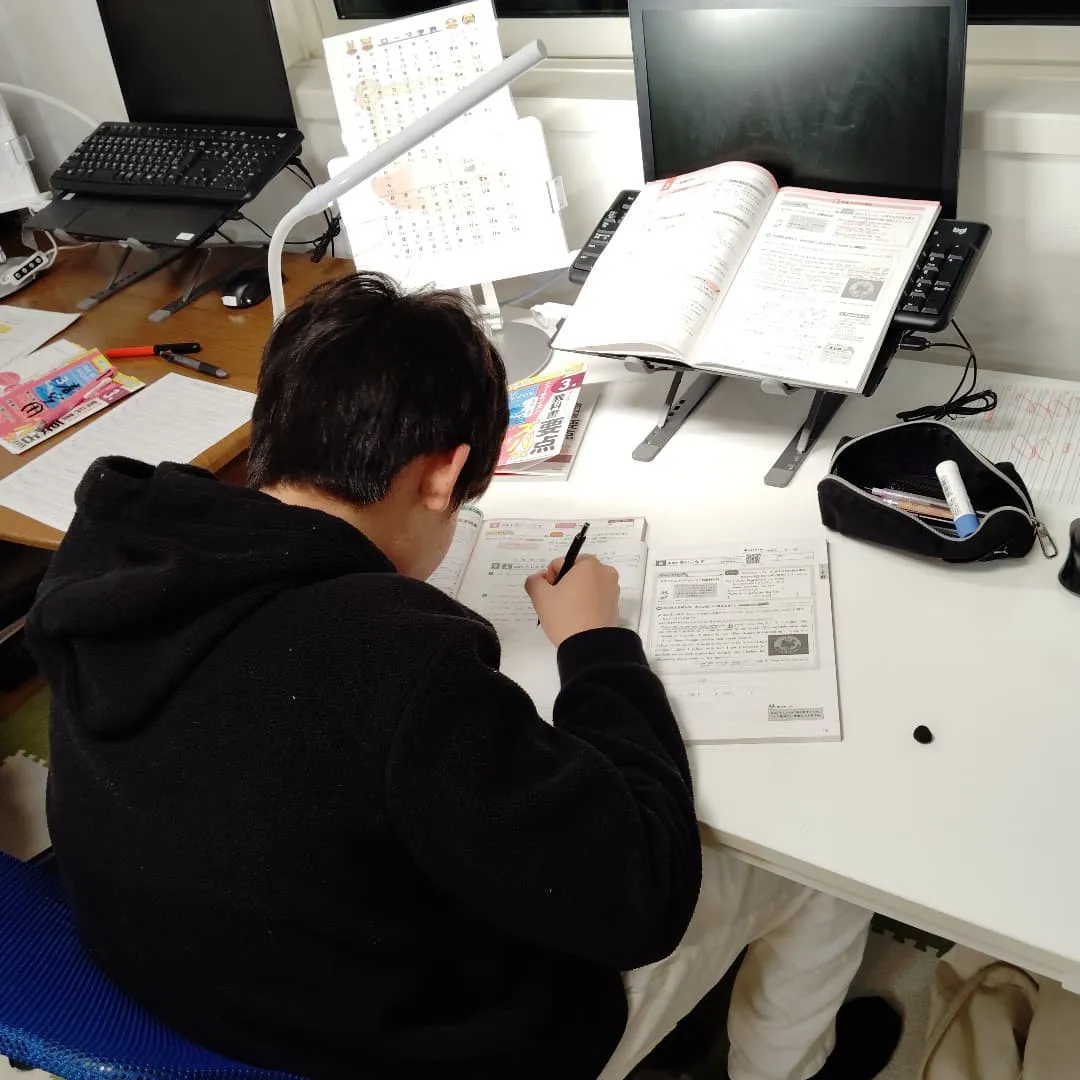 『連休明けたらテスト…イヤ…』といいつつがんばる子多数の木曜...