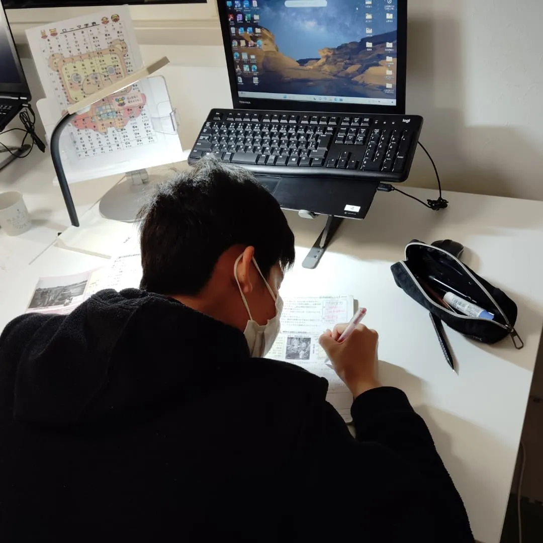 足がパンパンに腫れとる💦17:20〜は学習教室edu_bri...