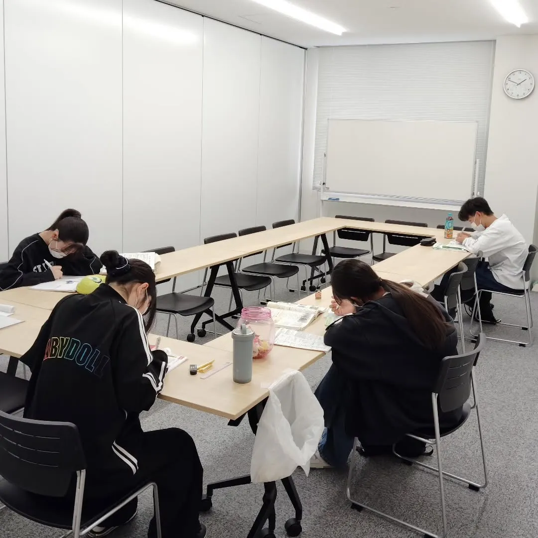 学習教室edu_bridge初㊗️やすらガーデンにて「定期テ...