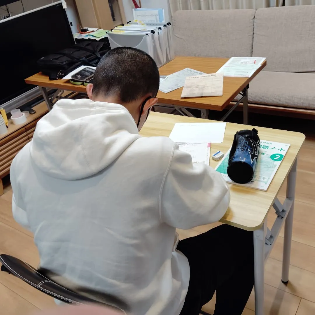 全員いってこい！！明日から中間テスト！水曜日19:40〜は学...