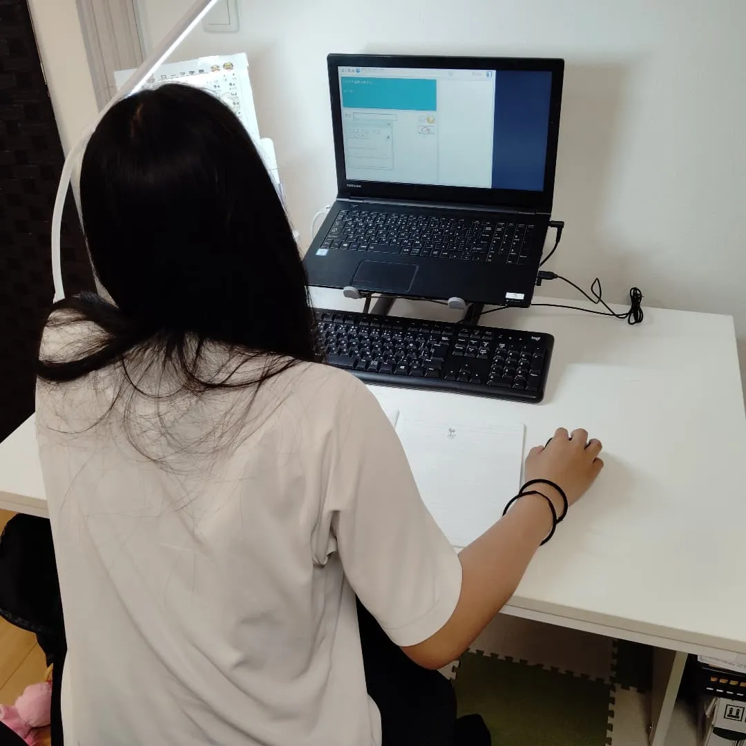 右足肉離れ、今日から添え木を外しました！月曜日19:40〜は...