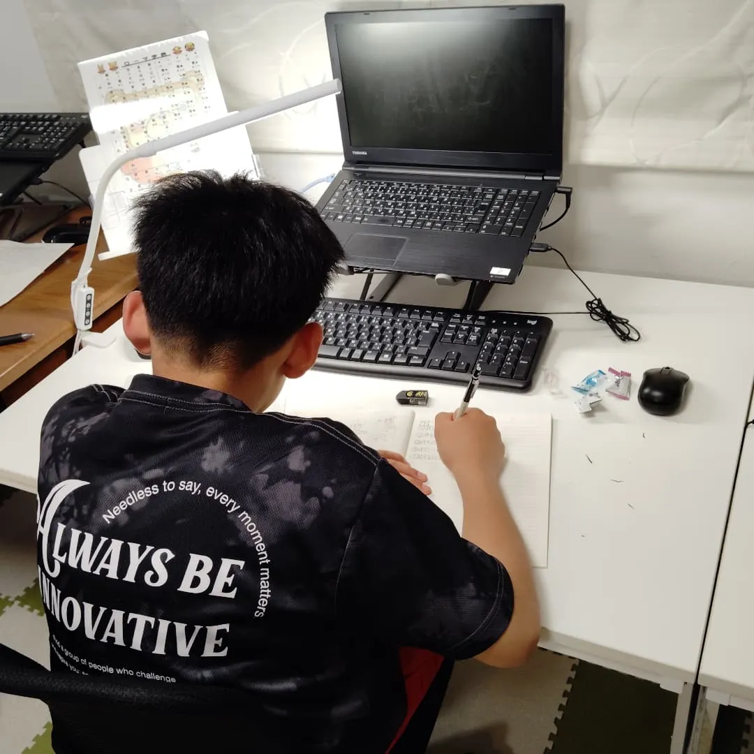 右足肉離れ、今日から添え木を外しました！月曜日19:40〜は...