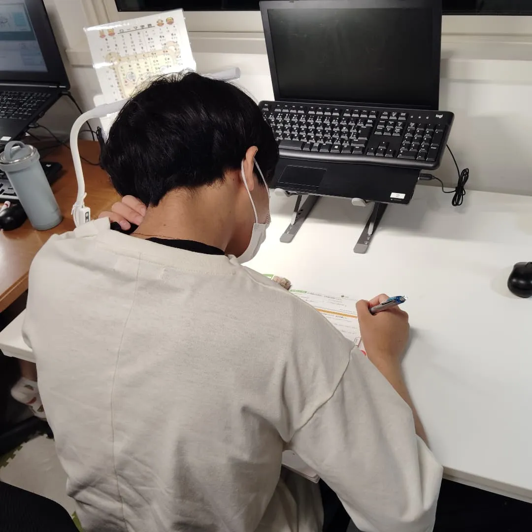 期末テスト、明日で終了＆明日スタート的火曜日15:20〜は学...