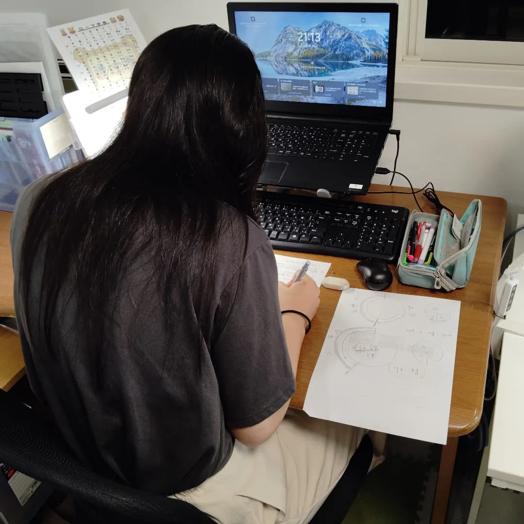 施設長、お誕生日おめでとうございます！木曜日17:20〜は学...