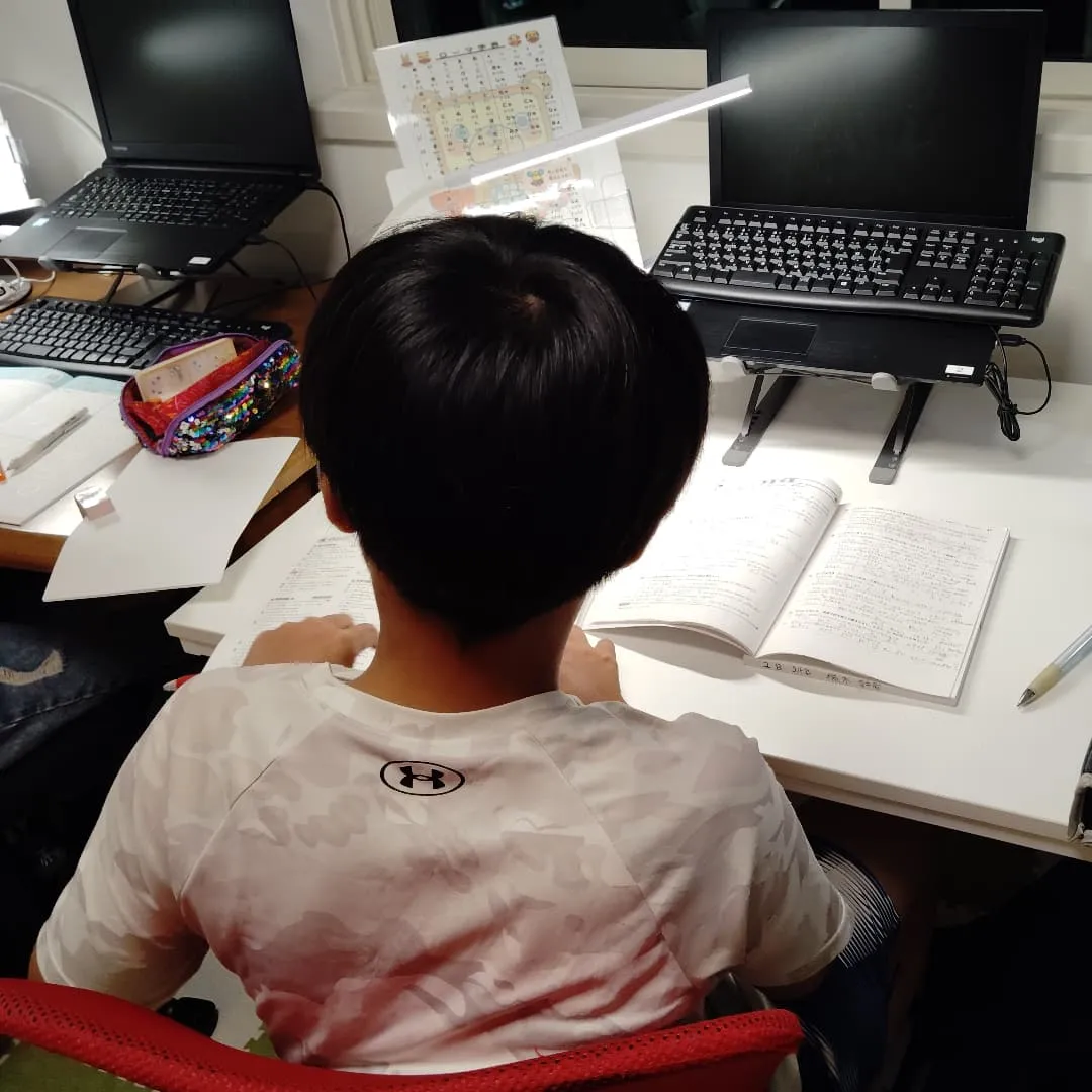 8月スタート！金曜日19:40〜は学習教室edu_bridg...