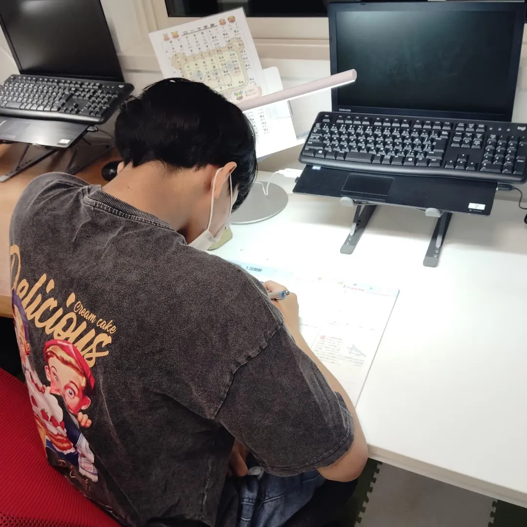 夏休みあと３週間！火曜日15:20〜は学習教室edu_bri...