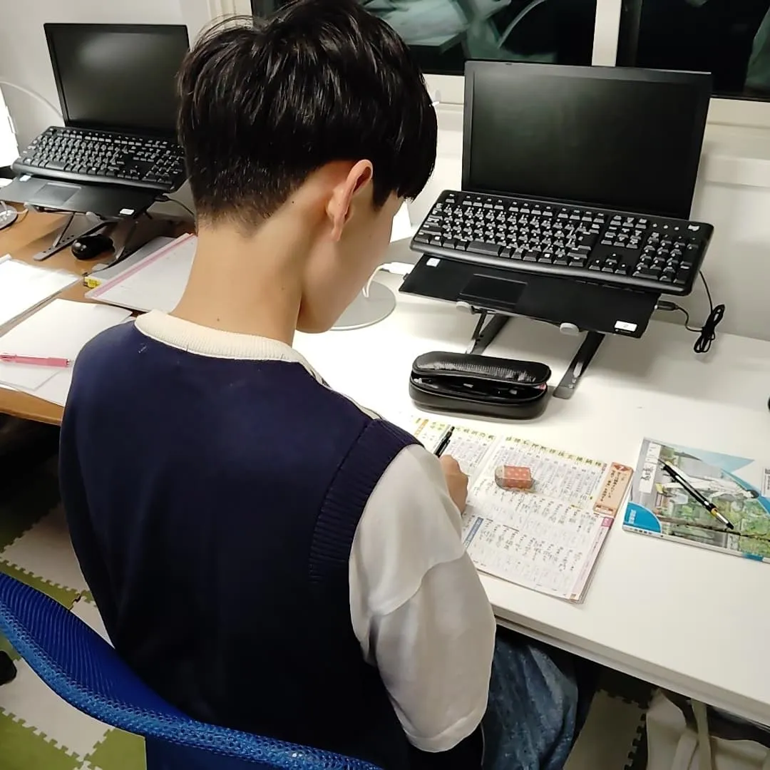 皆さん、体調はだいじょうぶ？？金曜日19:40〜は学習教室e...