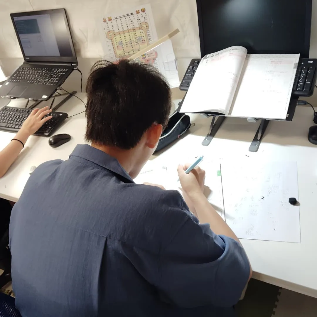 葉の痛みが完全になくなっはた！が、歯もなくなった😀火曜日15...