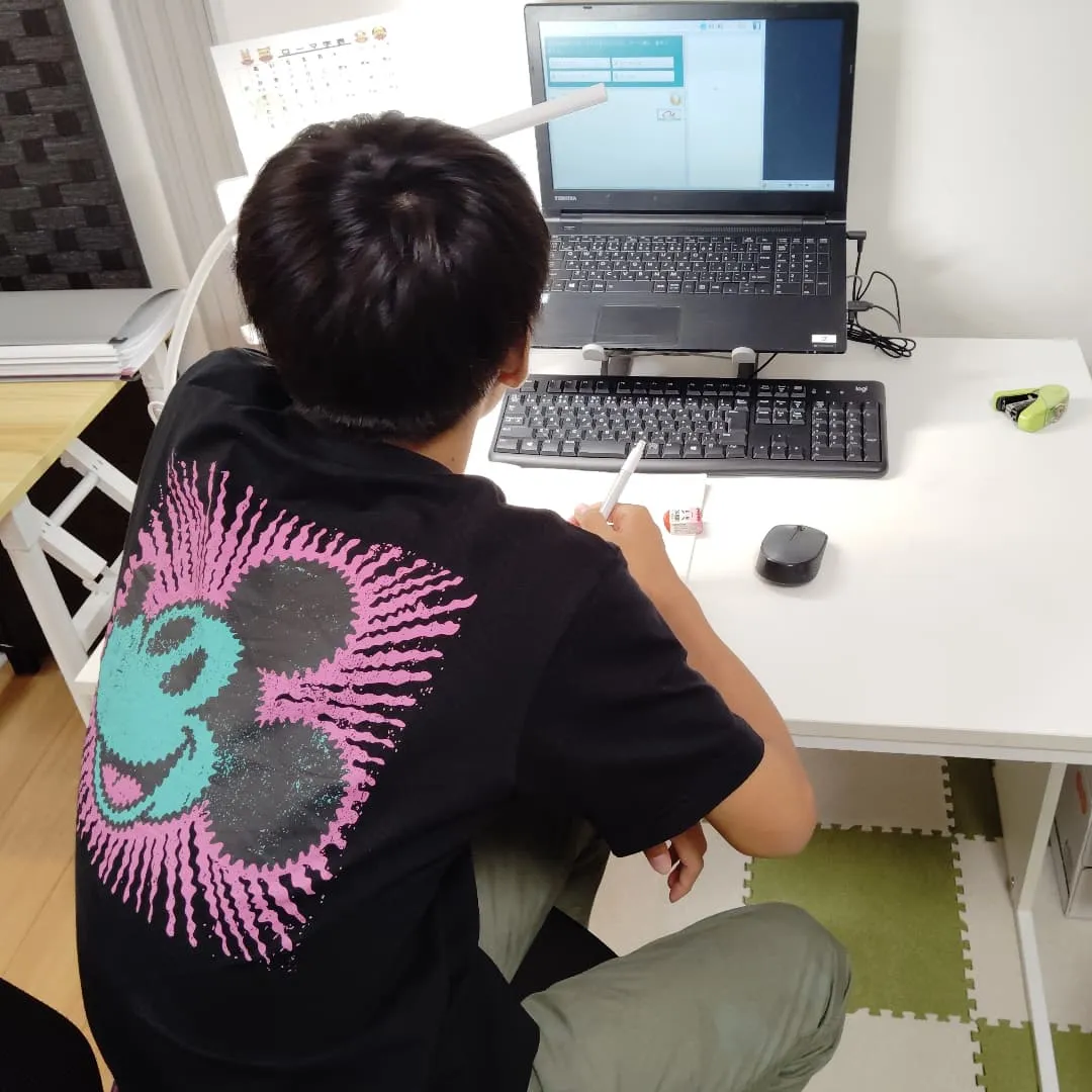 葉の痛みが完全になくなっはた！が、歯もなくなった😀火曜日15...