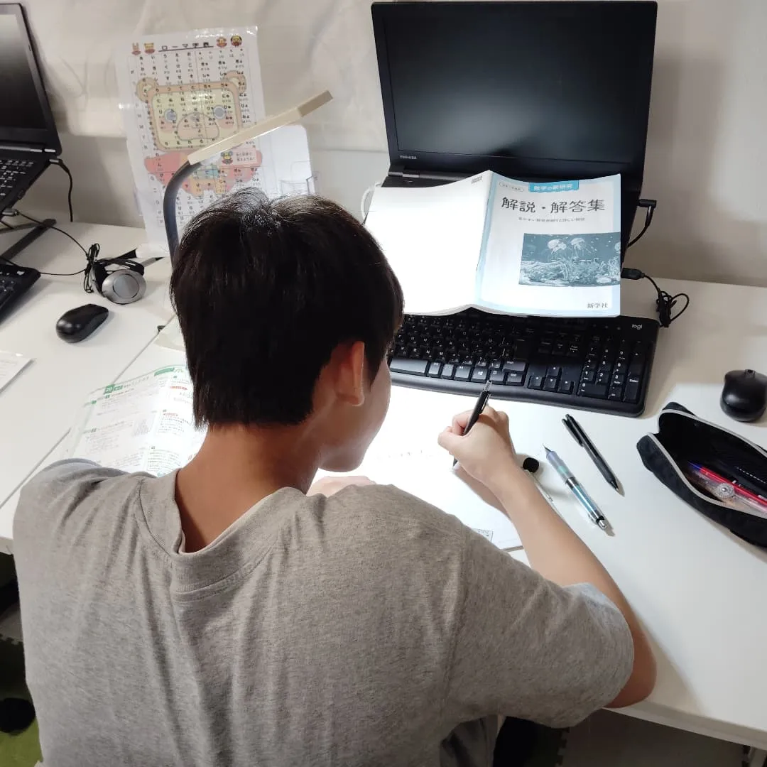 ２日間まとめて…月曜日は18:40〜、火曜日は15:20〜学...