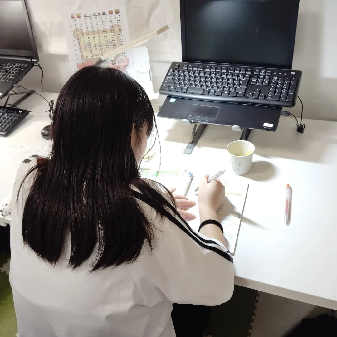 ２日間まとめて…月曜日は18:40〜、火曜日は15:20〜学...