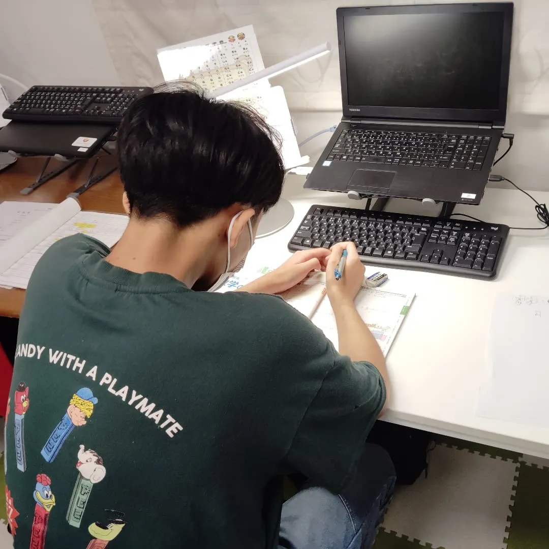 ２日間まとめて…月曜日は18:40〜、火曜日は15:20〜学...