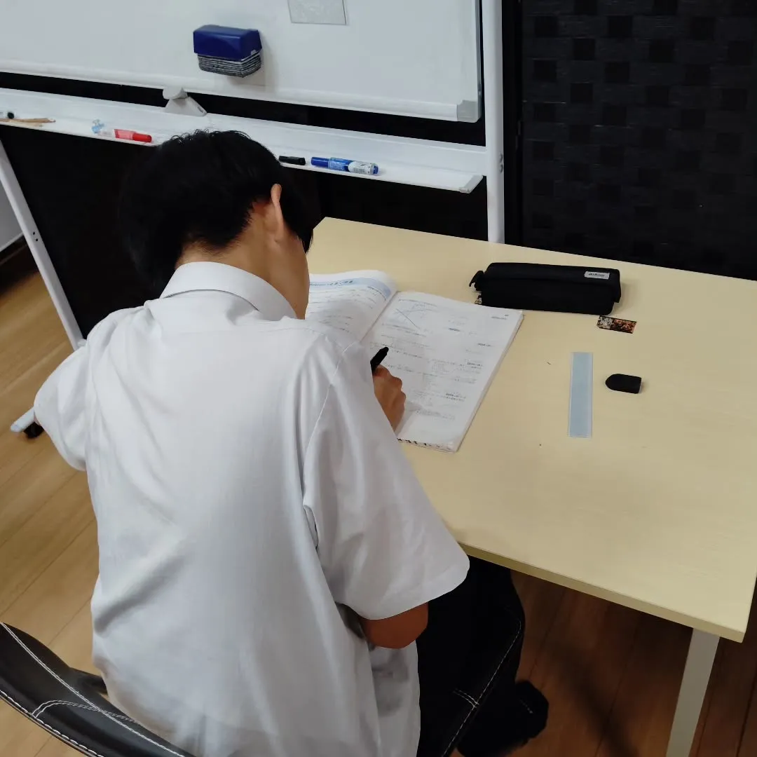 テスト範囲発表がある学校がありました！金曜日18:40〜は、...