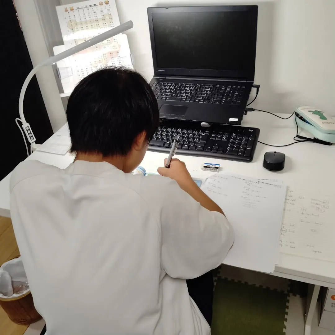 娘・振り替え休日の金曜日18:40〜は学習教室edu_bri...