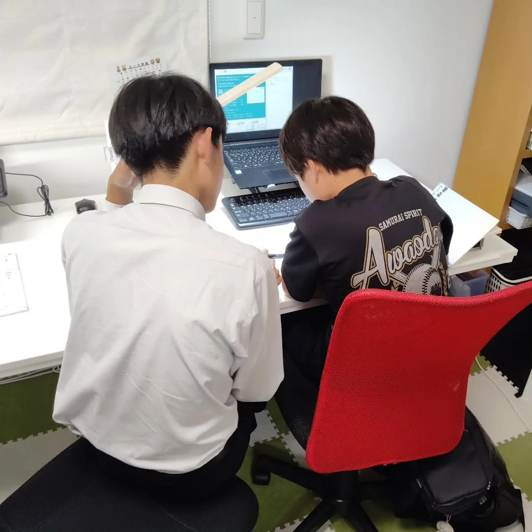 中学部面接対策の準備を始めました！金曜日18:40〜学習教室...