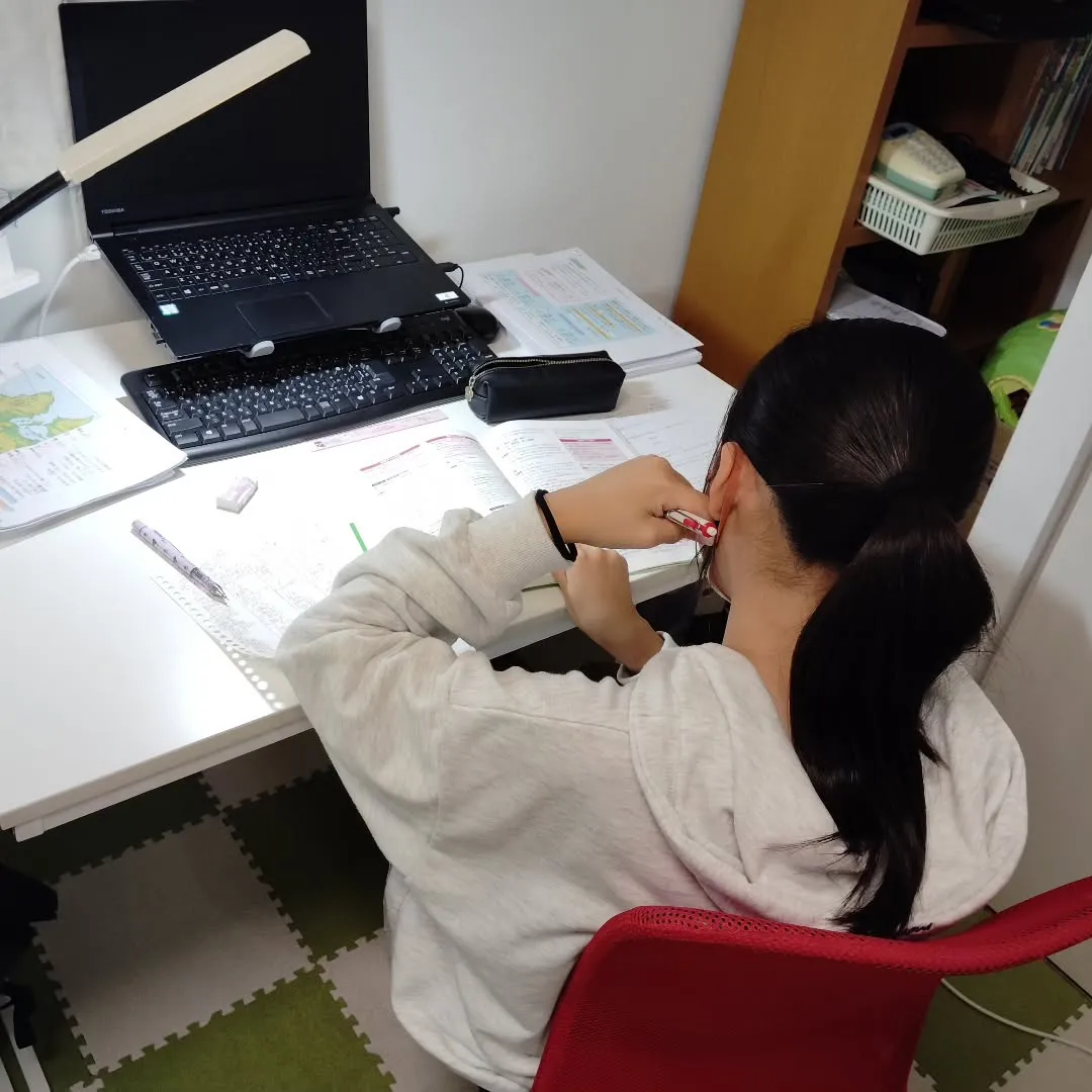 期末テストまっしぐら!水曜日18:40〜は学習教室edu_b...