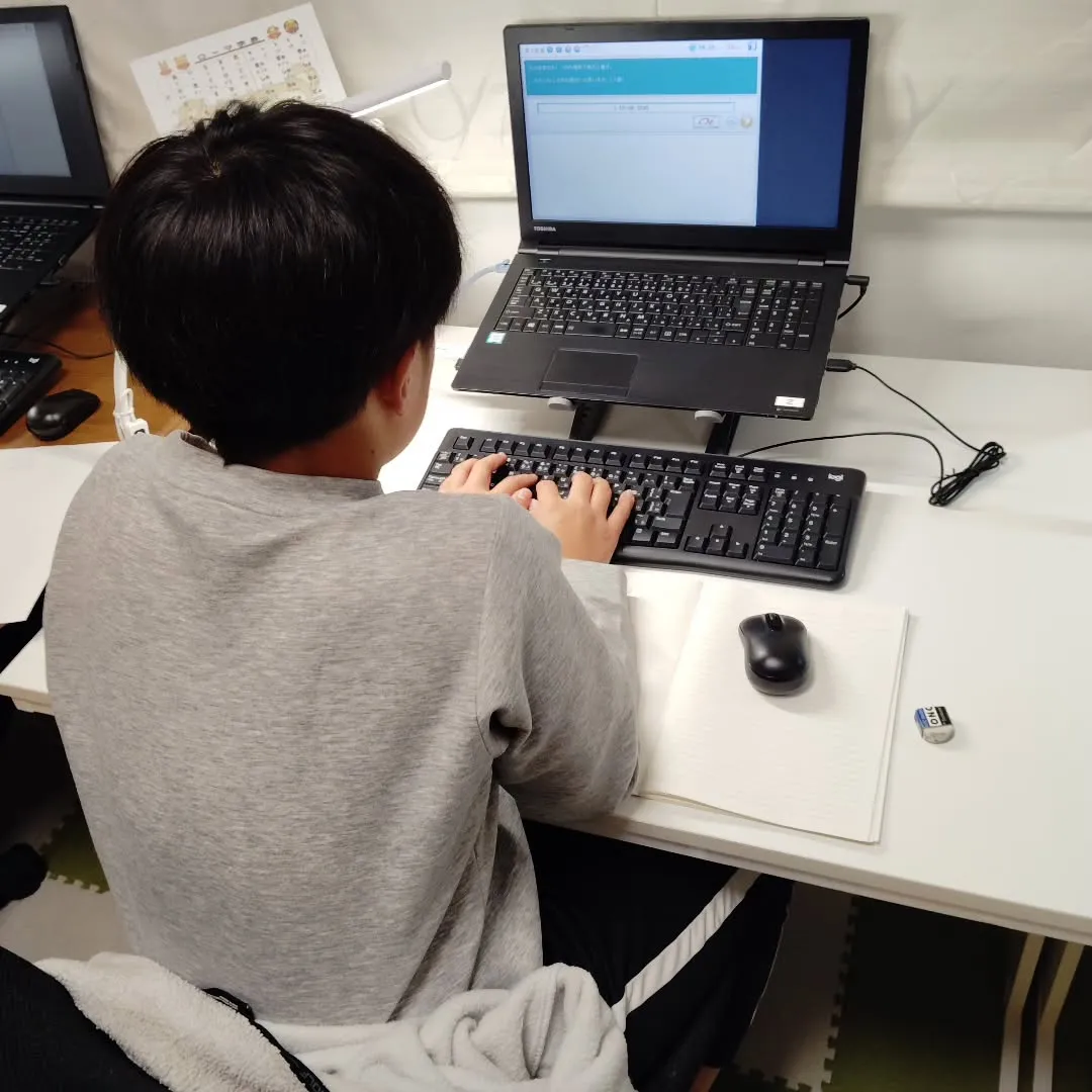 友だちに助けられ…水曜日18:40〜はバレッドキッズ安岡教室...