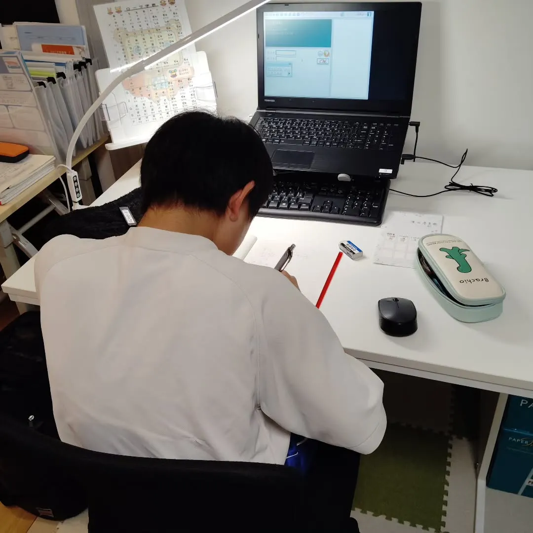 12月、折り返し！月曜日18:40〜は学習教室edu_bri...