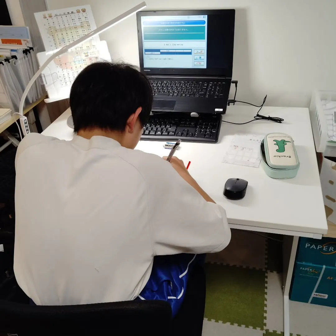 12月、折り返し！月曜日18:40〜は学習教室edu_bri...