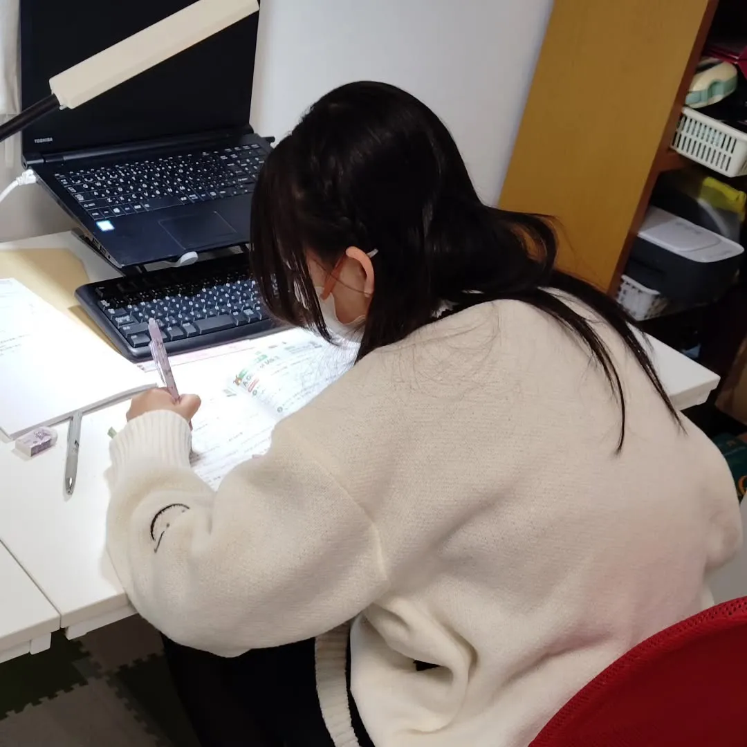 こちらも２日間まとめて…火曜日は15:20〜、水曜日は18:...