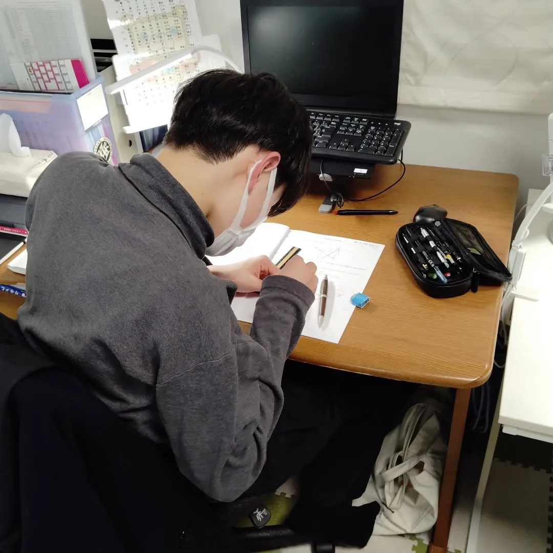 小６さん、今日から学習スタート！火曜日は15:20〜、水曜日...