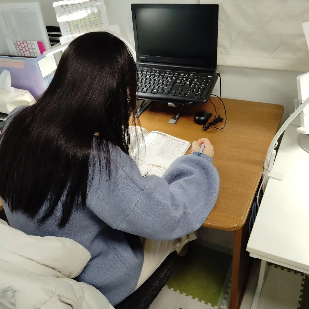 力、高まる！木曜日17:20〜22:00は、学習教室edu_...