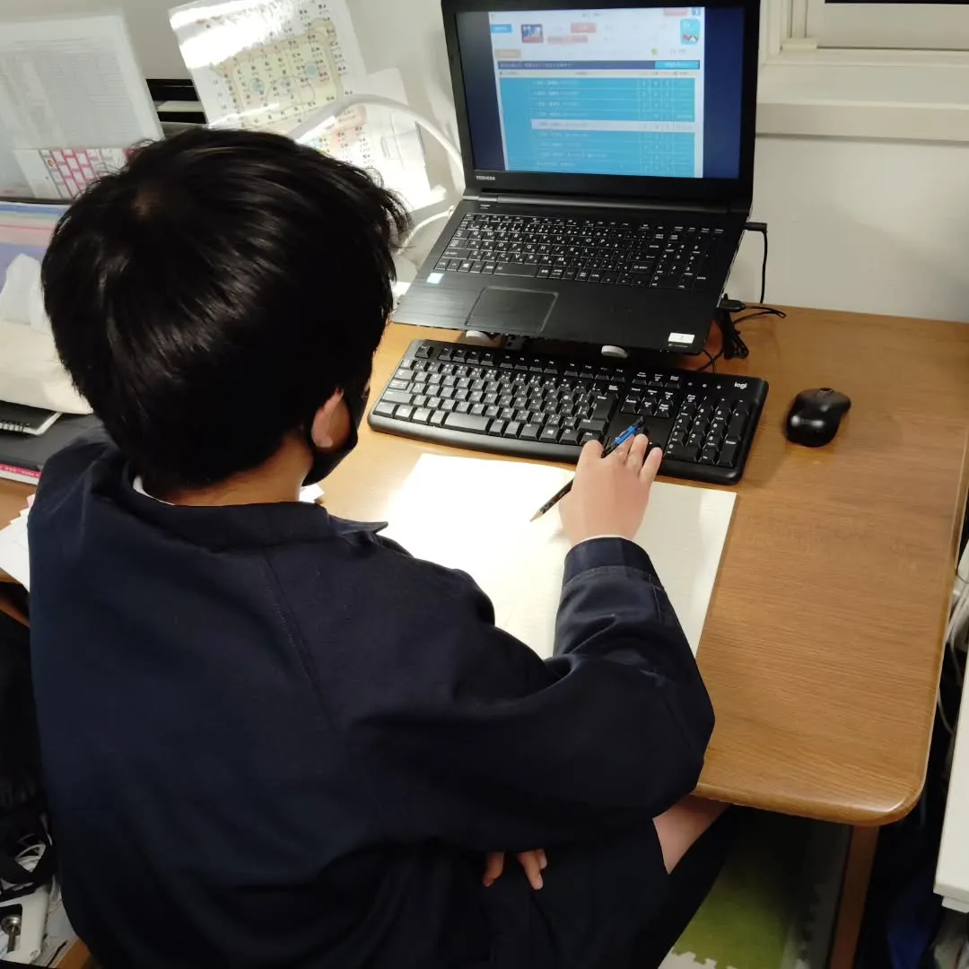 力、高まる！木曜日17:20〜22:00は、学習教室edu_...