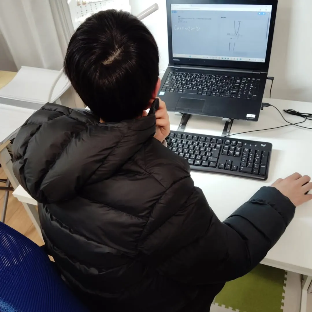 力、高まる！木曜日17:20〜22:00は、学習教室edu_...