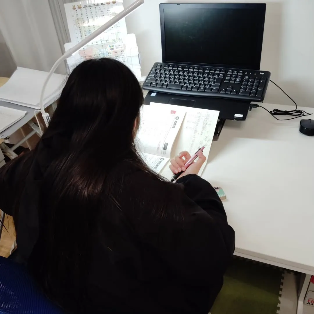 力、高まる！木曜日17:20〜22:00は、学習教室edu_...