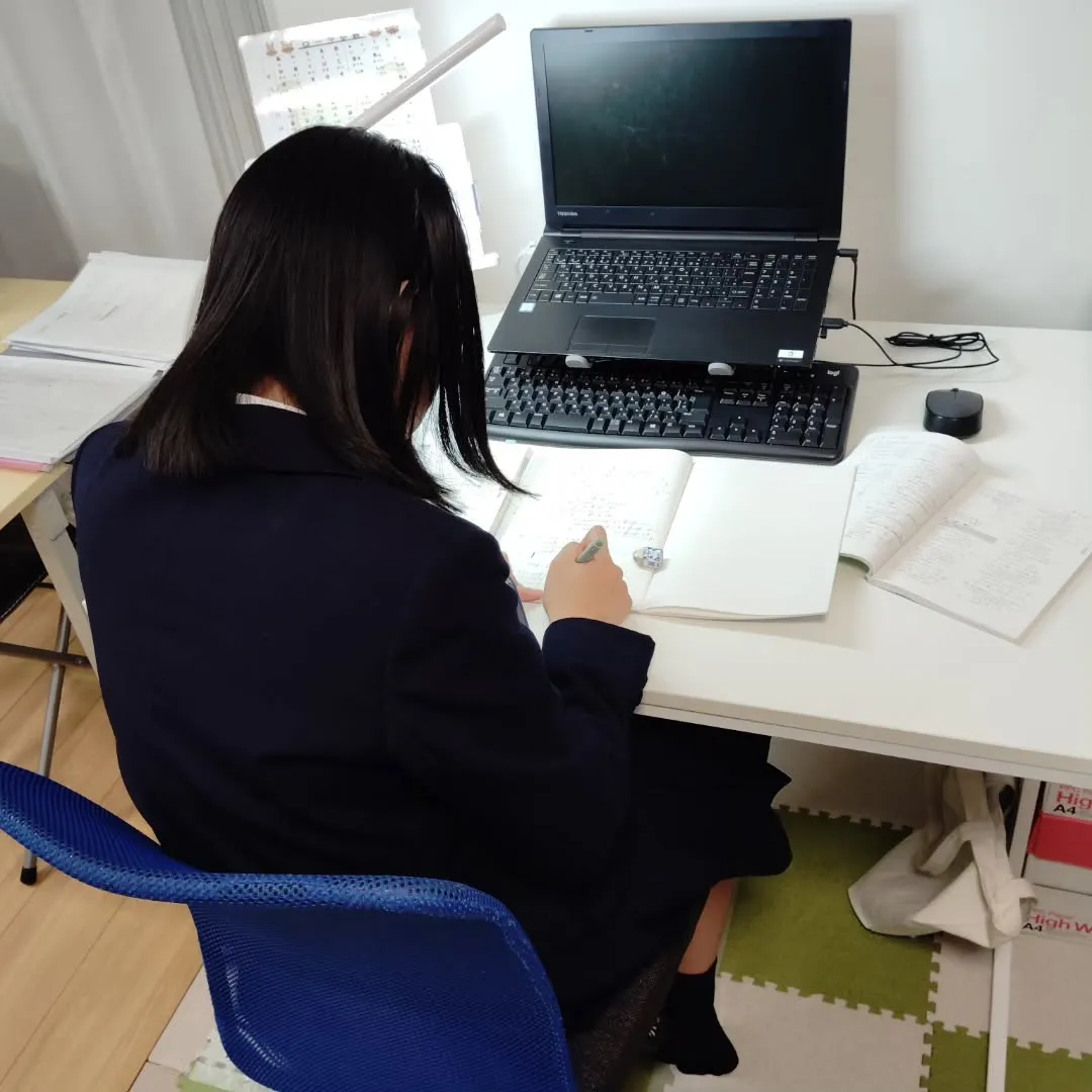 力、高まる！木曜日17:20〜22:00は、学習教室edu_...