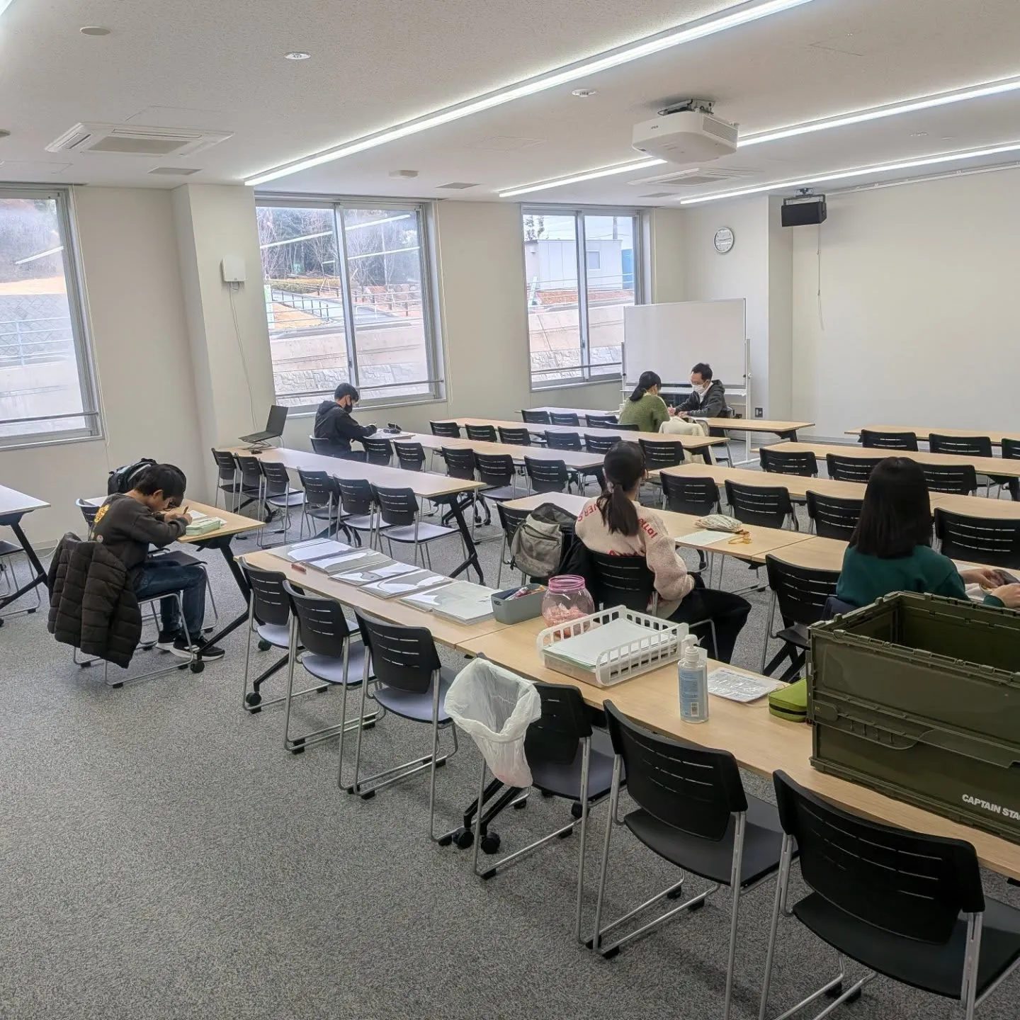 萱野塾、ついにやすらガーデン第1会議室利用！日曜日9:10〜...