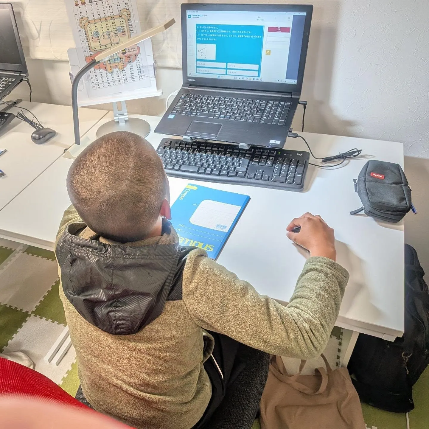 すこ〜しずつ、宿題が増えている😀